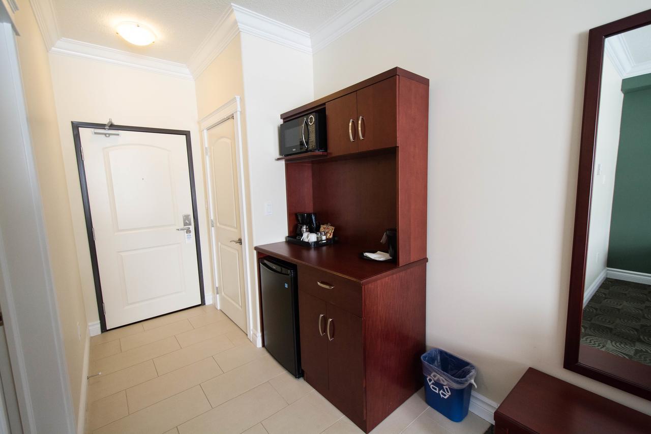 Nova Inn Manning Екстериор снимка
